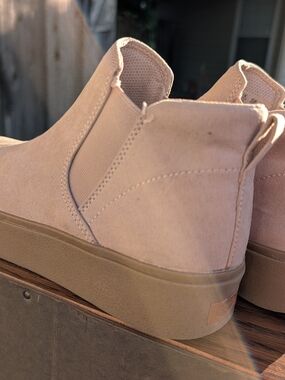 Dr. Scholl's Women's Madison Boot Slip On Platform Sneaker Boots